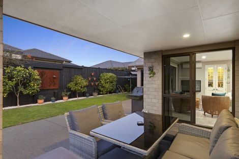 Photo of property in 67 Ina Ville Drive, Pukekohe, 2120