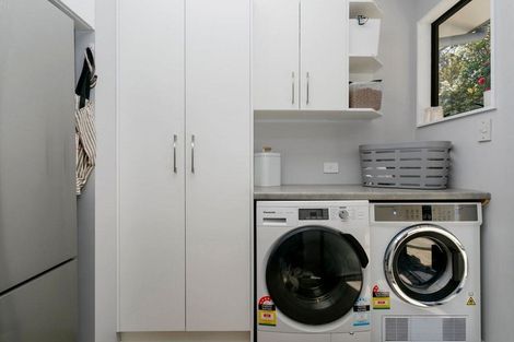 Photo of property in 90 Taharepa Road, Hilltop, Taupo, 3330