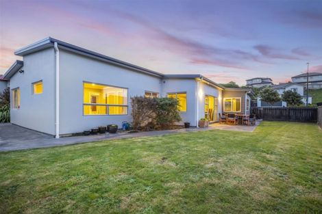 Photo of property in 9 Tongariro Drive, Aotea, Porirua, 5024