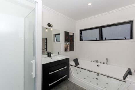 Photo of property in 23 Dreaver Drive, Waitara, 4320