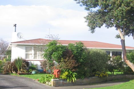 Photo of property in 4 Marsden Place, Awapuni, Palmerston North, 4412