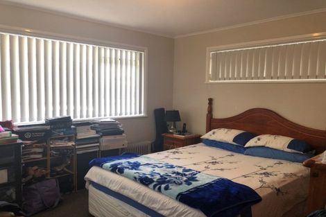 Photo of property in 17 Convair Crescent, Mangere, Auckland, 2022