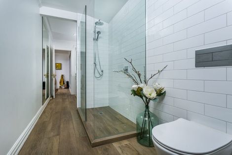 Photo of property in 49b Roland Road, Greenhithe, Auckland, 0632