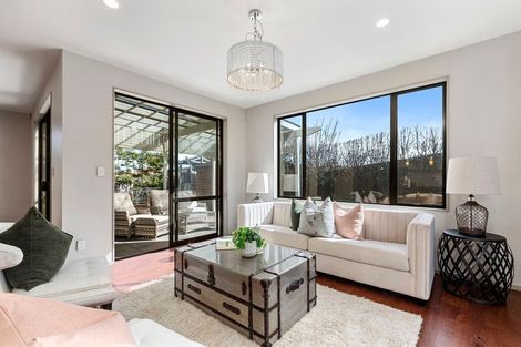 Photo of property in 33 Kilkelly Avenue, Pinehill, Auckland, 0632