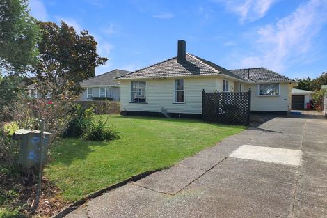 Photo of property in 11 Norbiton Road, Foxton, 4814