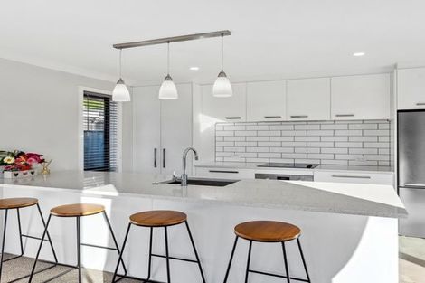 Photo of property in 5 Pohe Street, Waikanae, 5036