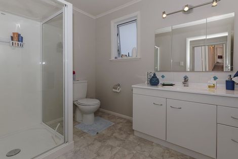 Photo of property in 19 Blease Street, New Lynn, Auckland, 0600