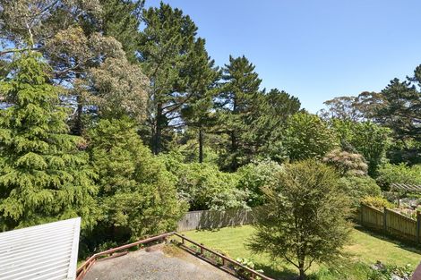 Photo of property in 35 Heathcote Place, Fitzherbert, Palmerston North, 4410