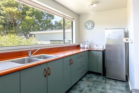 Photo of property in 17 Tararua Drive, Upper Plain, Masterton, 5888