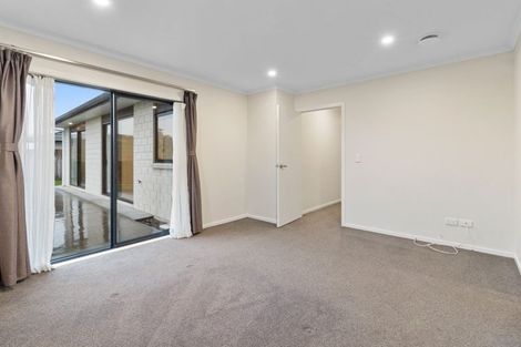 Photo of property in 11 Waikaka Place, Rototuna North, Hamilton, 3210