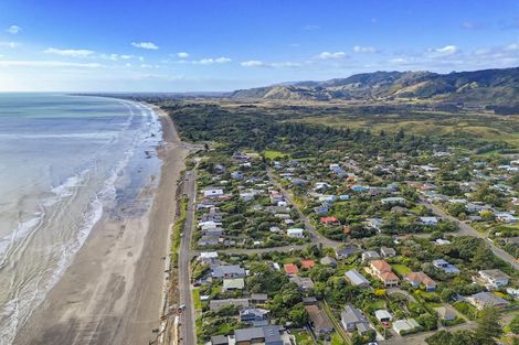 Photo of property in 154 Tilley Road, Paekakariki, 5034