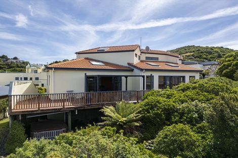 Photo of property in 19 George Gee Drive, Korokoro, Lower Hutt, 5012