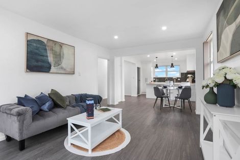 Photo of property in 94 Harrington Road, Henderson, Auckland, 0610