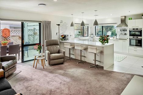 Photo of property in 19 Samwell Drive, Whitby, Porirua, 5024