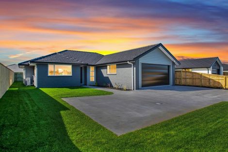 Photo of property in 9 Kapiakauri Road, One Tree Point, 0118