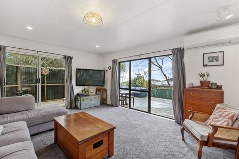 Photo of property in 2/15 Gladstone Grove, Richmond Heights, Taupo, 3330