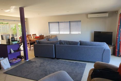 Photo of property in 2/491 Whangaparaoa Road, Stanmore Bay, Whangaparaoa, 0932