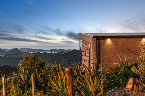 Photo of property in 49 Sandy Bay Farms Road, Matapouri, Whangarei, 0173