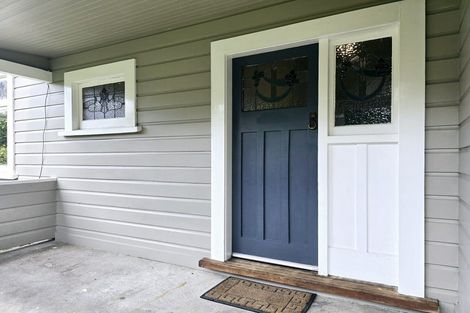 Photo of property in 16 Buller Street, Picton, 7220