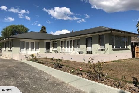 Photo of property in 18 Riverlaw Terrace, Saint Martins, Christchurch, 8022