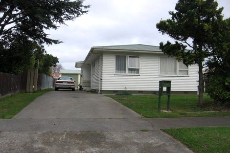 Photo of property in 8 Acacia Street, Kelvin Grove, Palmerston North, 4414