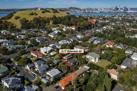 Photo of property in 2/7 Everest Street, Devonport, Auckland, 0624