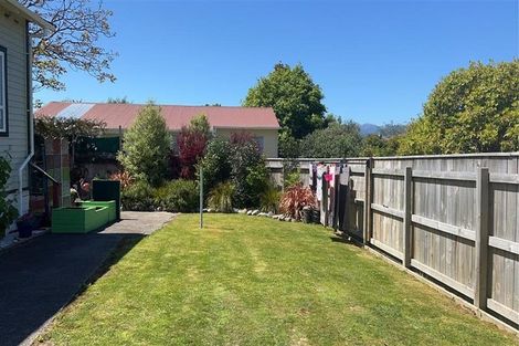 Photo of property in 160 Tiro Tiro Road, Levin, 5510