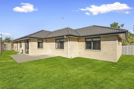 Photo of property in 2 Hatfield Way, Huntington, Hamilton, 3210