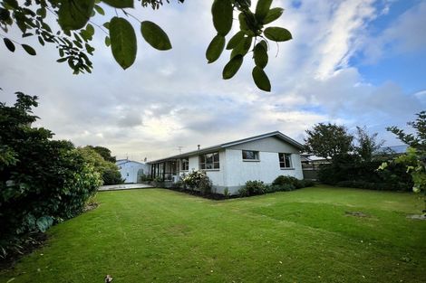 Photo of property in 33 Kildare Drive, Waikiwi, Invercargill, 9810