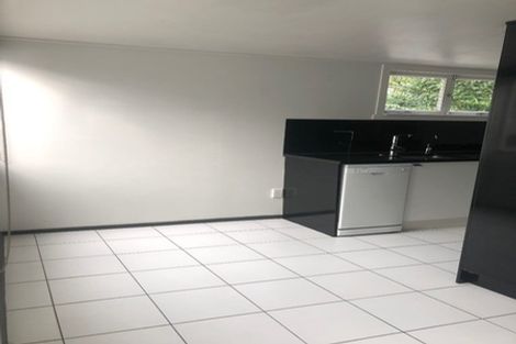 Photo of property in 17b Warwick Street, Morningside, Auckland, 1022