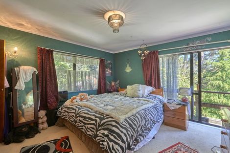 Photo of property in 35 Heathcote Place, Fitzherbert, Palmerston North, 4410