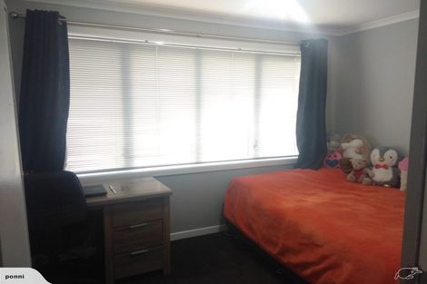 Photo of property in 137 Molesworth Street, Taita, Lower Hutt, 5011