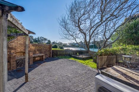 Photo of property in 12 Dayspring Way, Pakuranga, Auckland, 2010