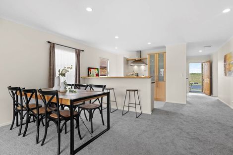 Photo of property in 31 Magic Way, Randwick Park, Auckland, 2105