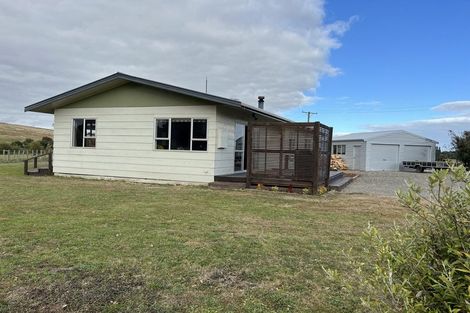 Photo of property in 334 Dannevirke Weber Road, Dannevirke, 4971