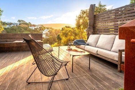 Photo of property in 12 Highland Crescent, Wadestown, Wellington, 6012