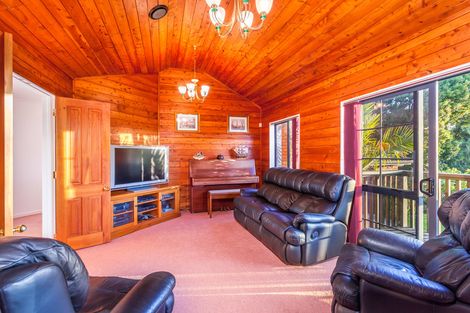 Photo of property in 36b Derwent Crescent, Titirangi, Auckland, 0604