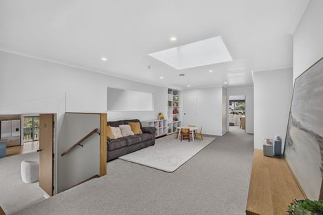 Photo of property in 1a Lismore Street, Strandon, New Plymouth, 4312