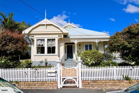 Photo of property in 7 Grahame Street, Devonport, Auckland, 0624