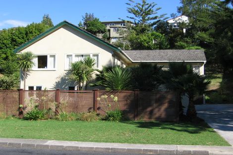 Photo of property in 18 Awaruku Road, Torbay, Auckland, 0630