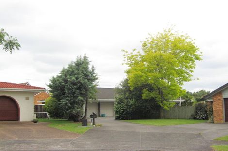 Photo of property in 18 Reynard Terrace, Conifer Grove, Takanini, 2112