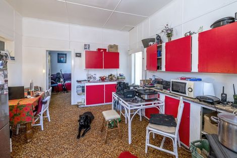 Photo of property in 16 Stout Street, Shannon, 4821