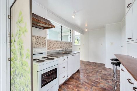 Photo of property in 141 Flanshaw Road, Te Atatu South, Auckland, 0610