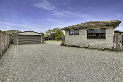 Photo of property in 10a Tamarisk Place, Parklands, Christchurch, 8083