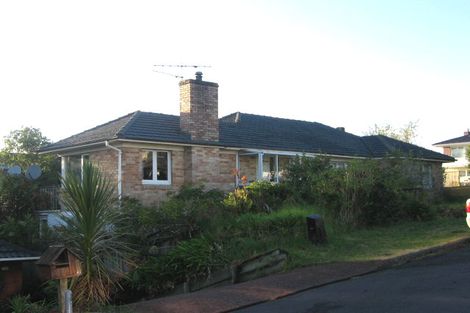 Photo of property in 2/27 Speedy Crescent, Hillcrest, Auckland, 0627