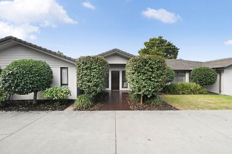 Photo of property in 16 Hampshire Court, Flagstaff, Hamilton, 3210