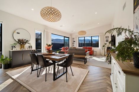 Photo of property in 19 Searle Drive, Cromwell, 9310