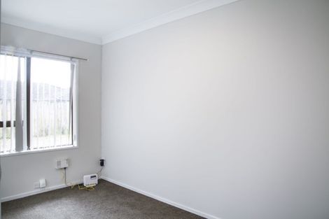 Photo of property in 1 Larkspur Court, The Gardens, Auckland, 2105