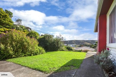 Photo of property in 5 Kiriwai Road, Paremata, Porirua, 5024