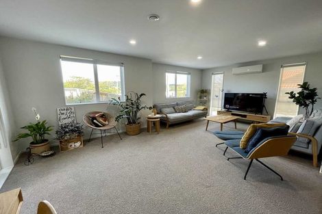 Photo of property in 51a Routley Drive, Glen Eden, Auckland, 0602